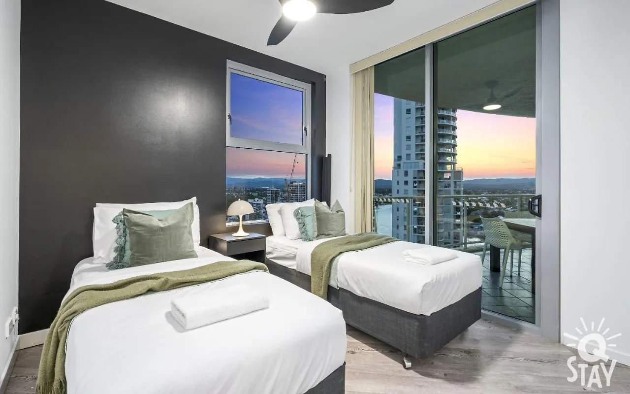 Wings Penthouses - Qstay Apartman *