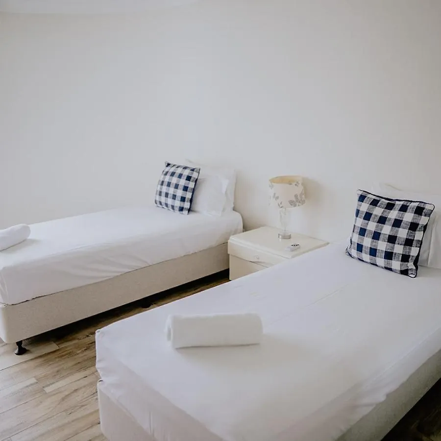 Zenith Ocean Front Ξενοδοχείο με διαμερίσματα