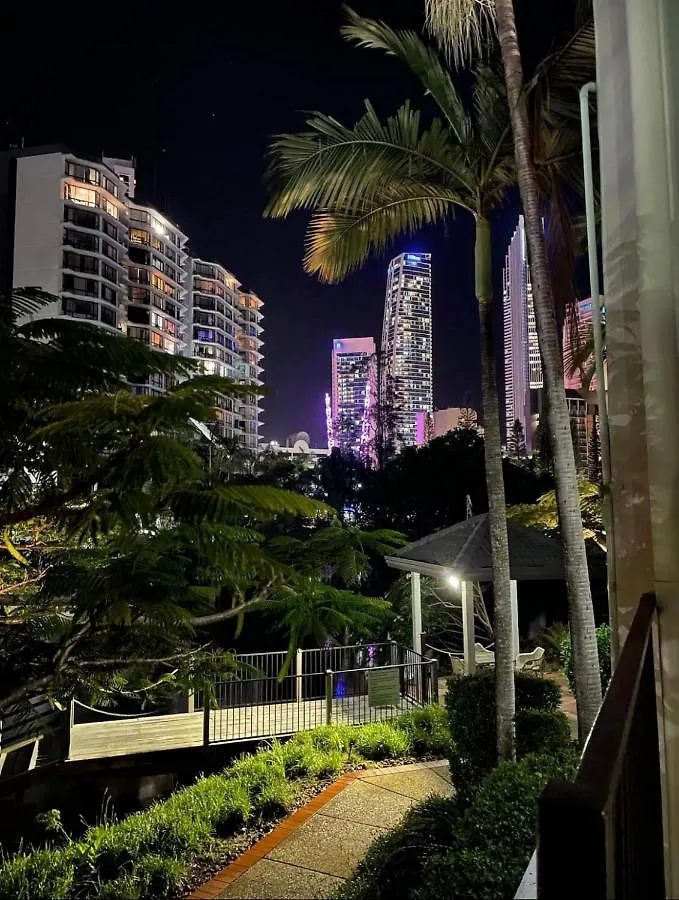 Paradise Island Surfers Paradise - Garden Gold Coast