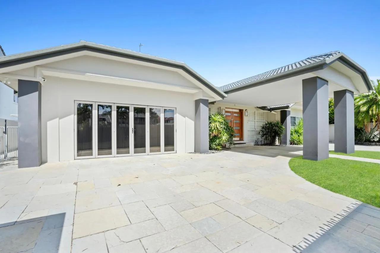 Ferienhaus Seaclusion 5 Bed Waterfront, Sleeps 12