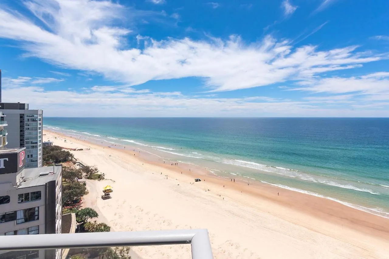 Beachfront Surfers Paradise Berkeley By The Sea *