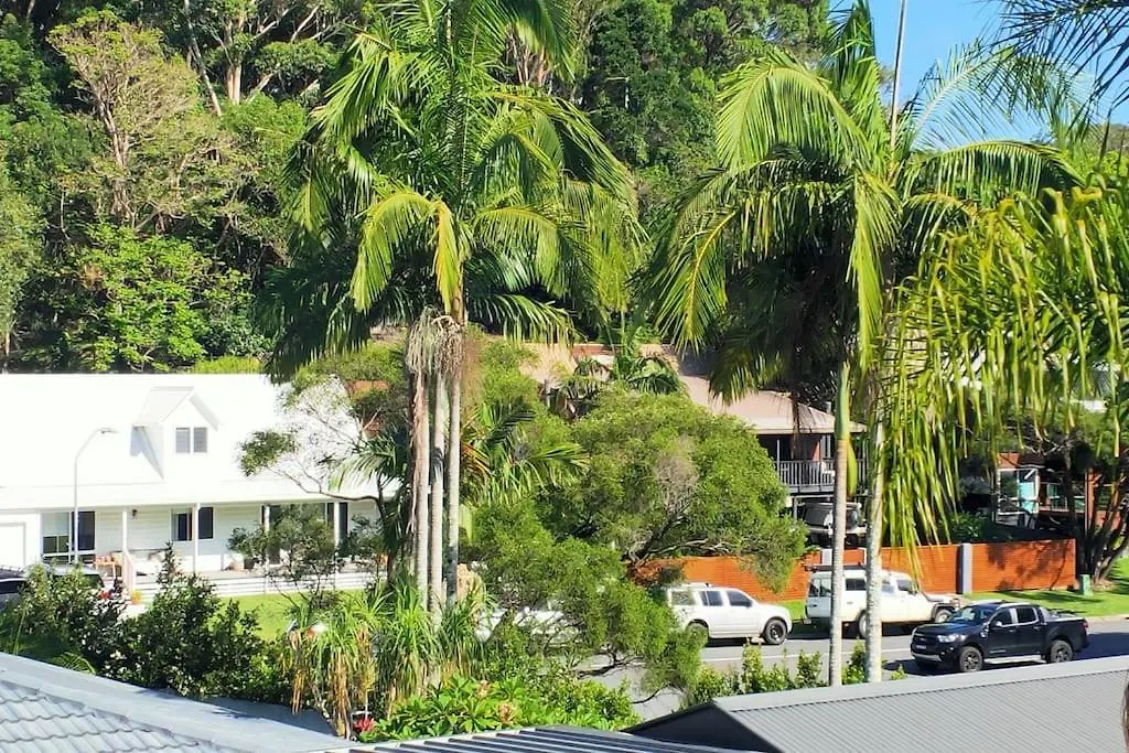 Entire Guest - Is 1 And Half Km - Pets Welcome Gold Coast