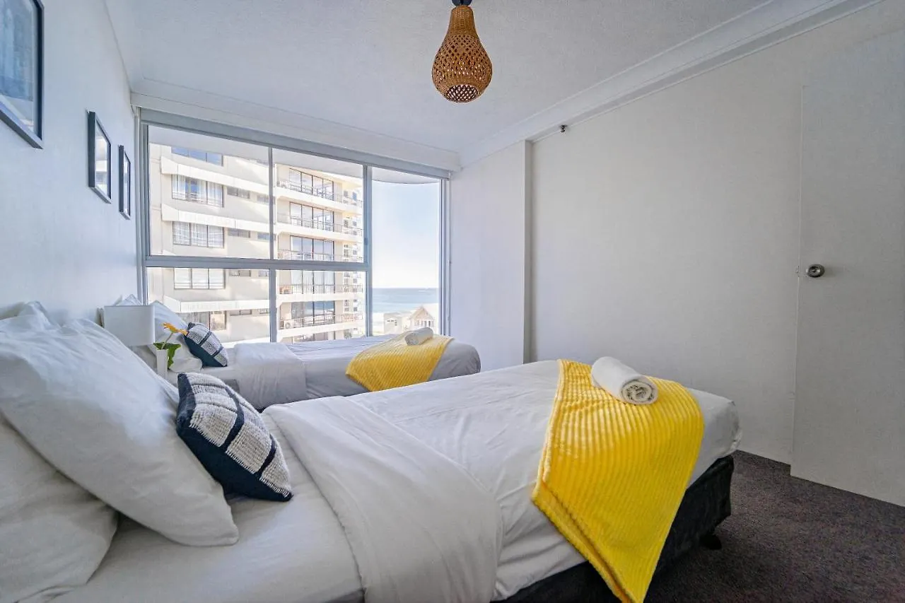 Ocean View 2br Main Beach Getaway Gold Coast