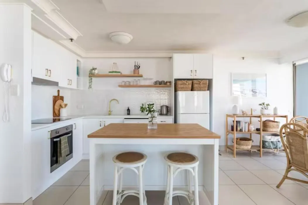Longbeach Luxe, Surfers Paradise *