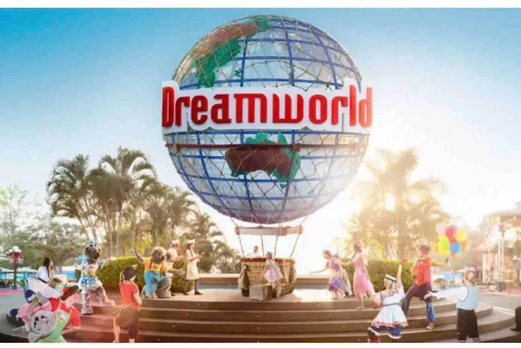 Theme Park Gateway Spacious 4bd Flamingo House Gold Coast