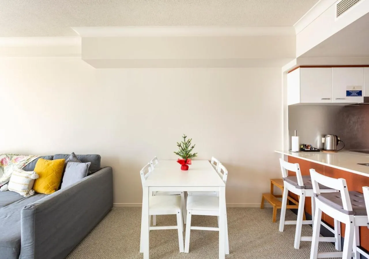 2 Bdrm Towers Of Chevron, 19th Floor Amazing View 아파트