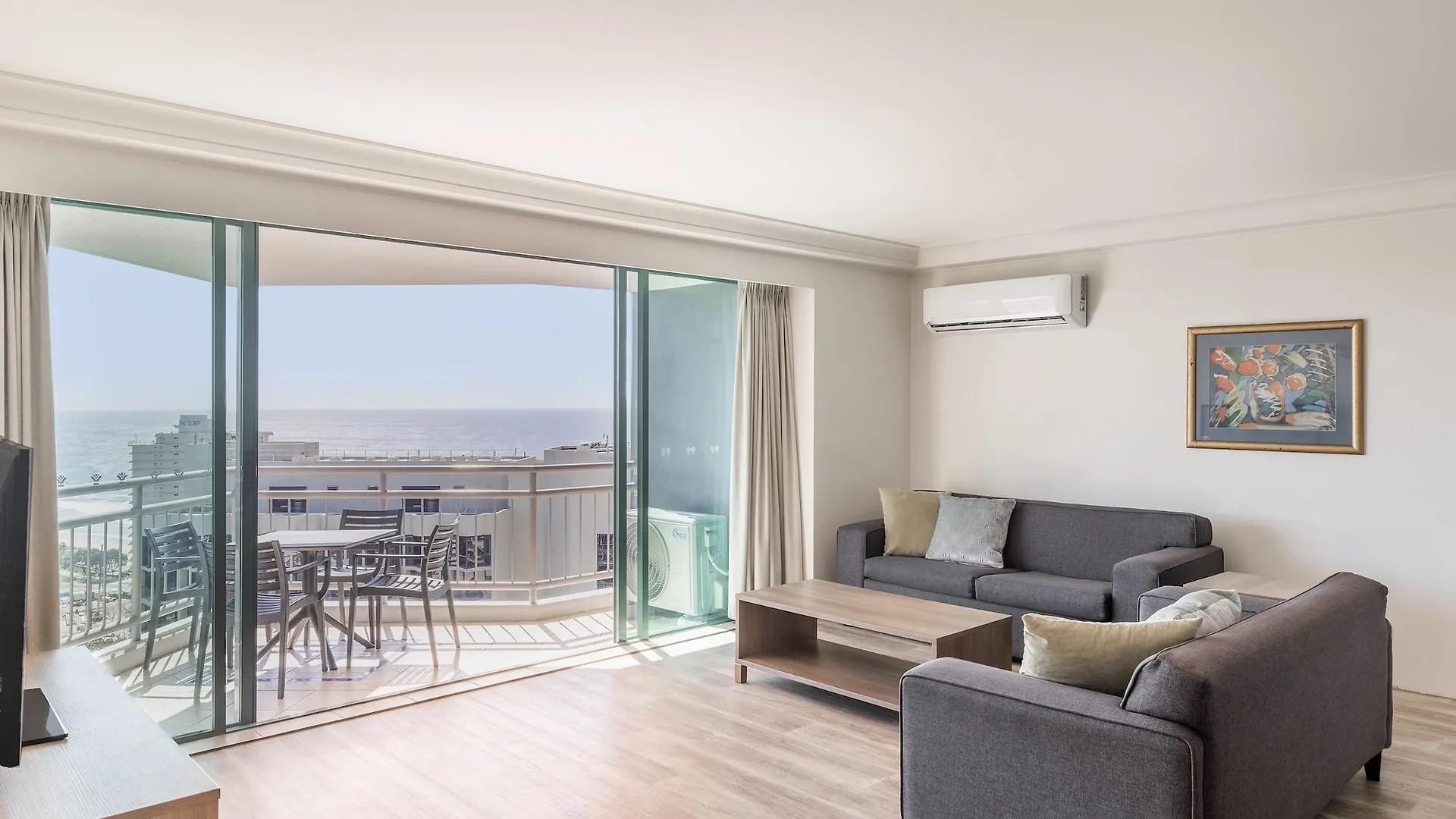 Mantra Crown Towers 4* Gold Coast