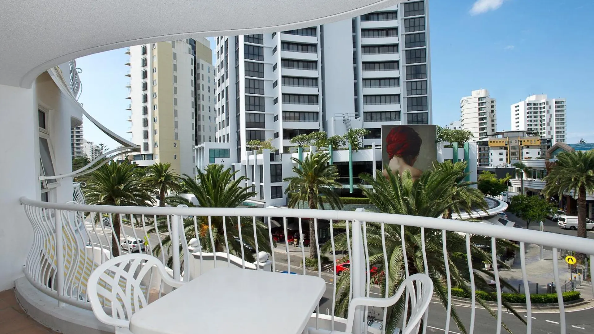 Broadbeach Aparthotel Gold Coast