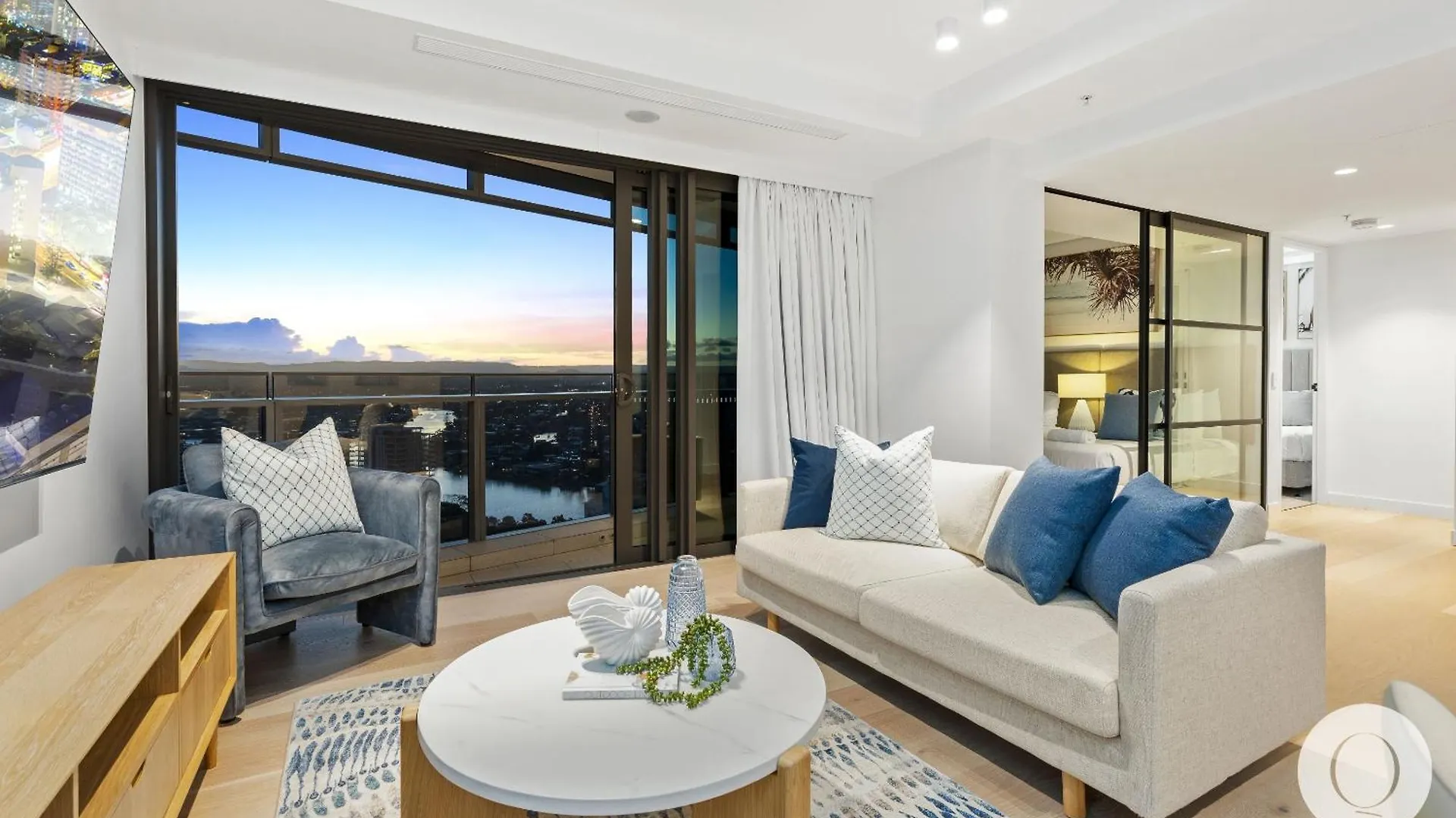 Luxury Units At The Jewel Residences - Q