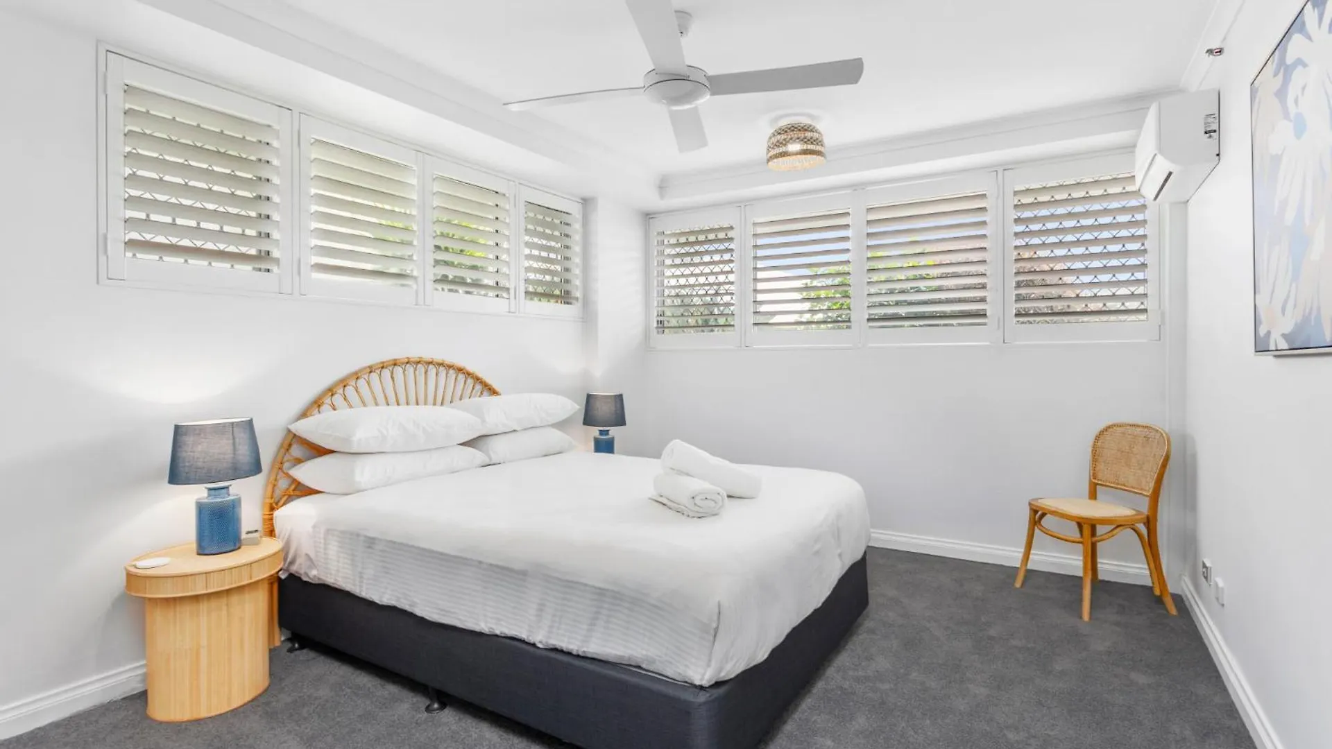 Beachfront 2-bed With Pool, Bbq & Tennis Court *