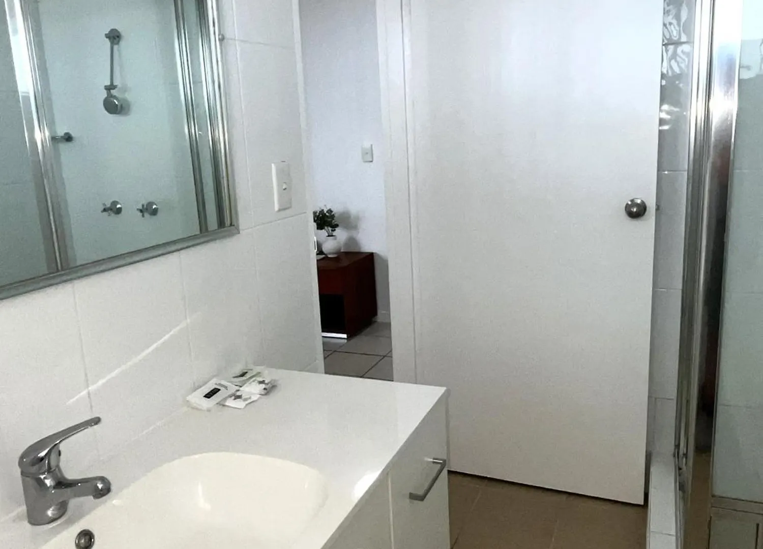 Browns Broadbeach Motel