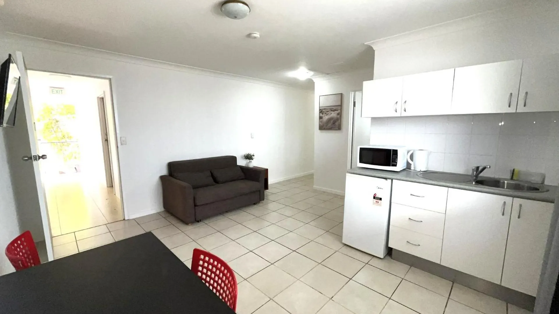 Browns Broadbeach Motel 3*
