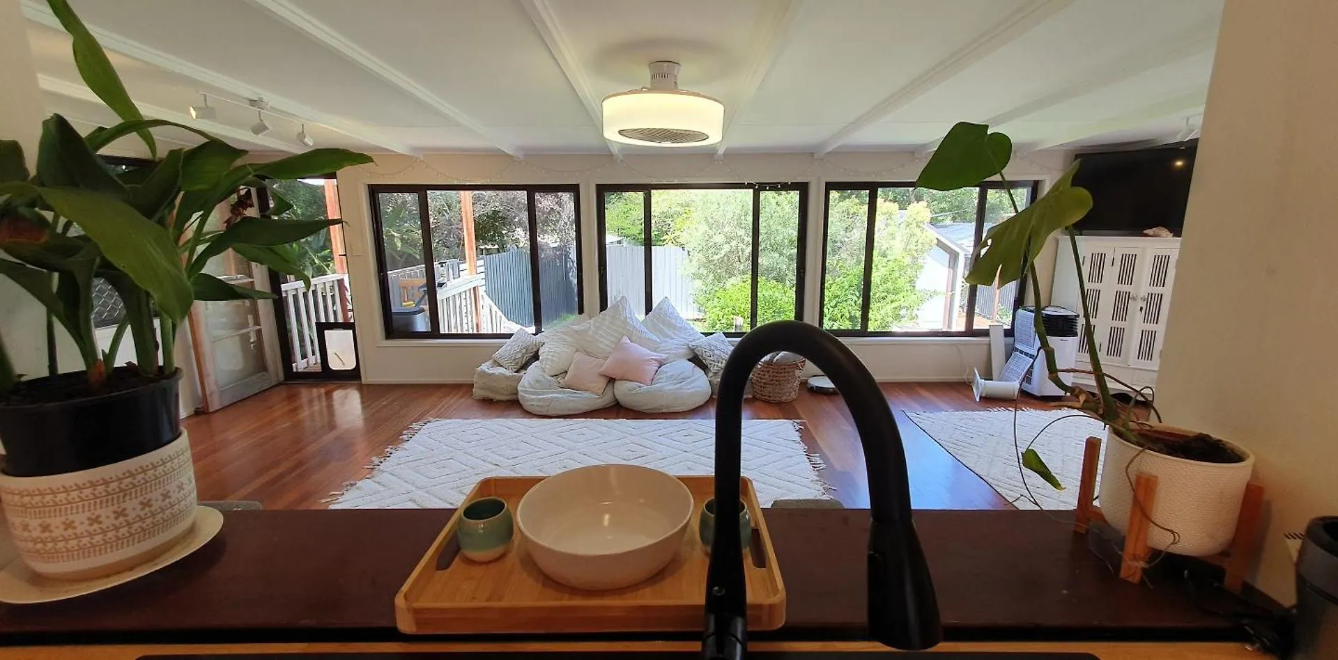 Apartment Family Retreat, 1 And Half Kms, Shops, Full