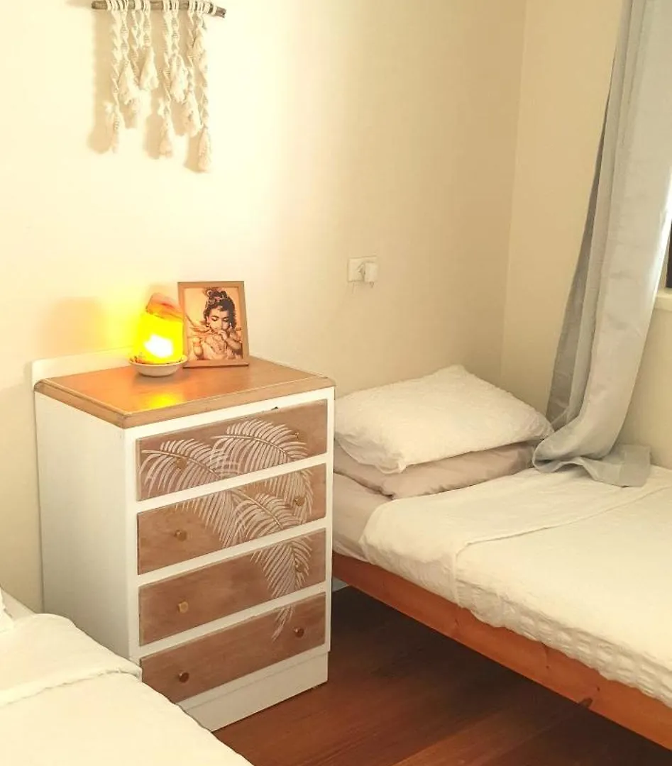 Family Retreat, 1 And Half Kms, Shops, Full