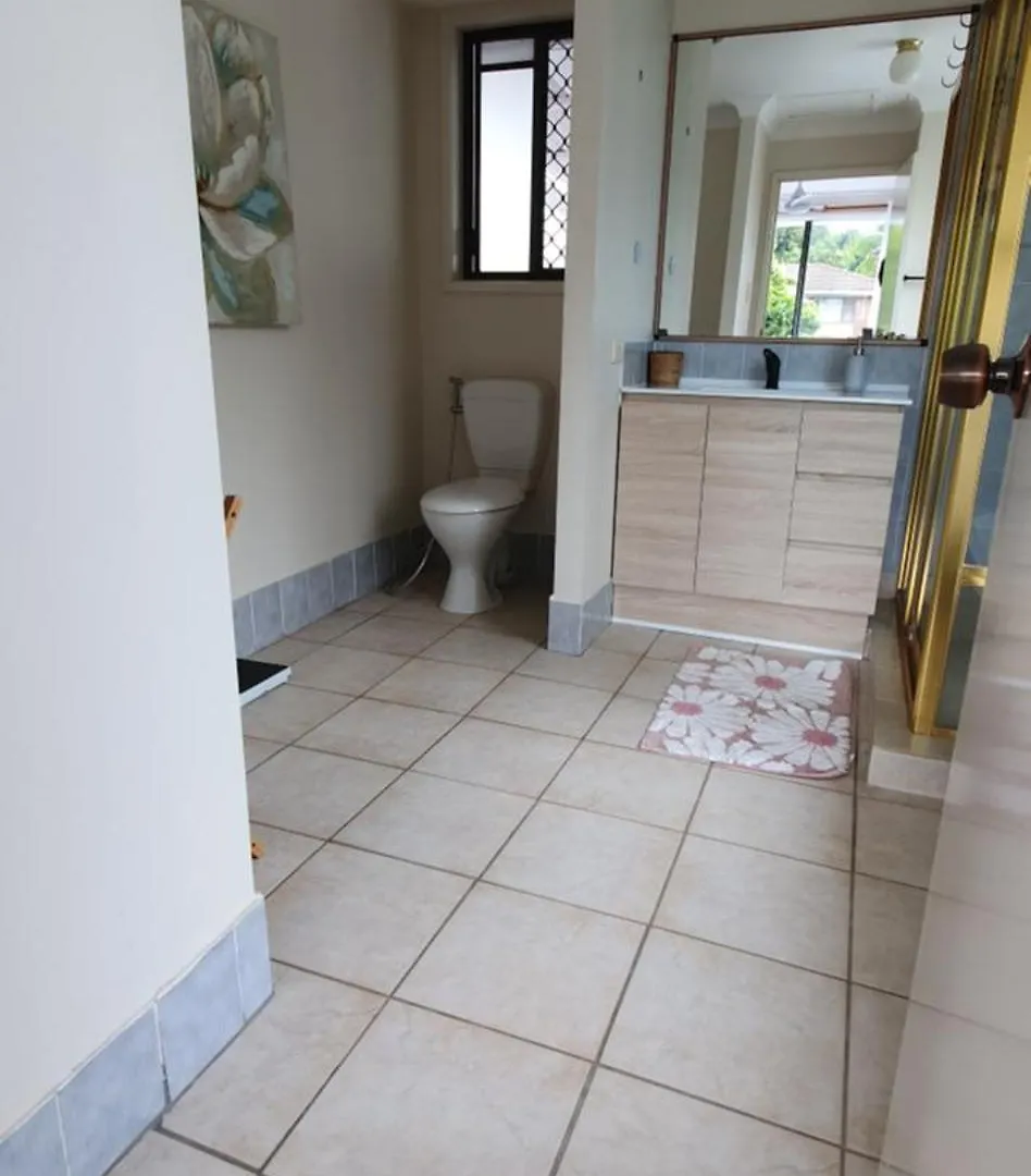 Apartment Family Retreat, 1 And Half Kms, Shops, Full