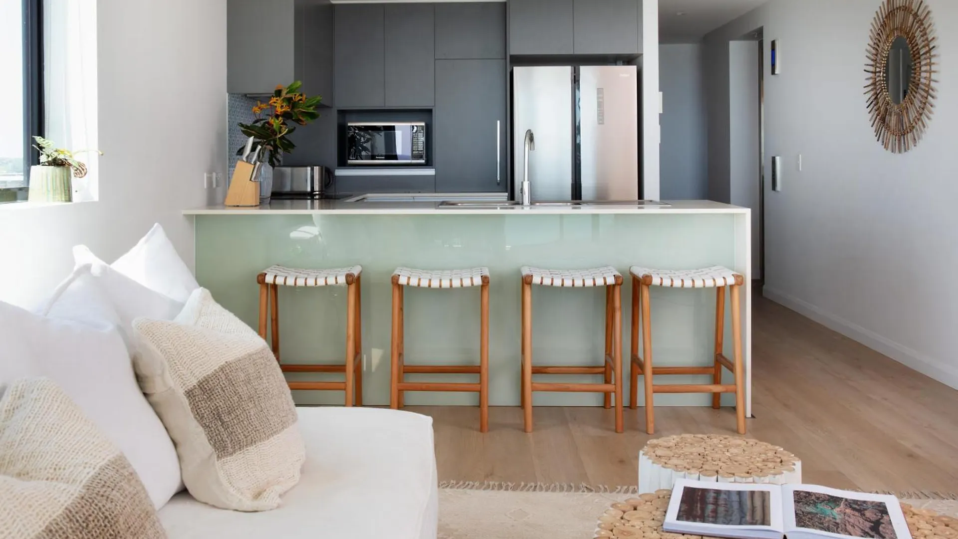 Apartment Sol - Luxury 3 Bedroom In Kirra *
