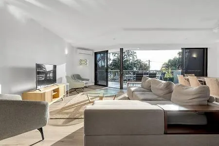 The Rocks 1c Gold Coast