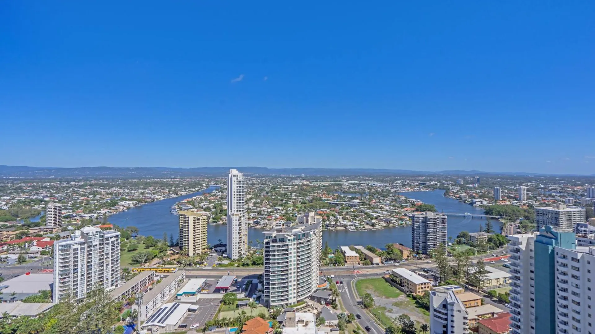 Surfers Aquarius On The 4* Gold Coast