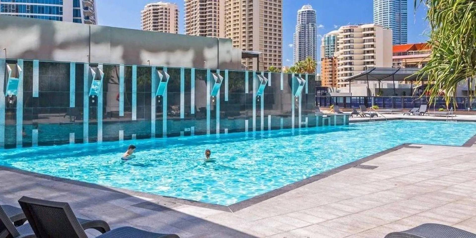 Circle On Cavill High Floor 1 Bedroom Apartament