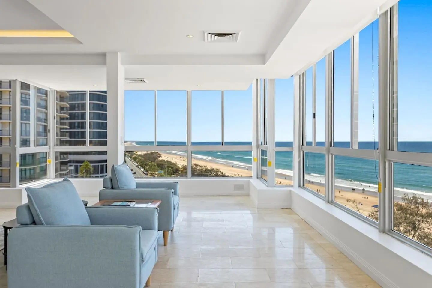 The Wave Watcher - A Breathtaking Oceanfront Haven *