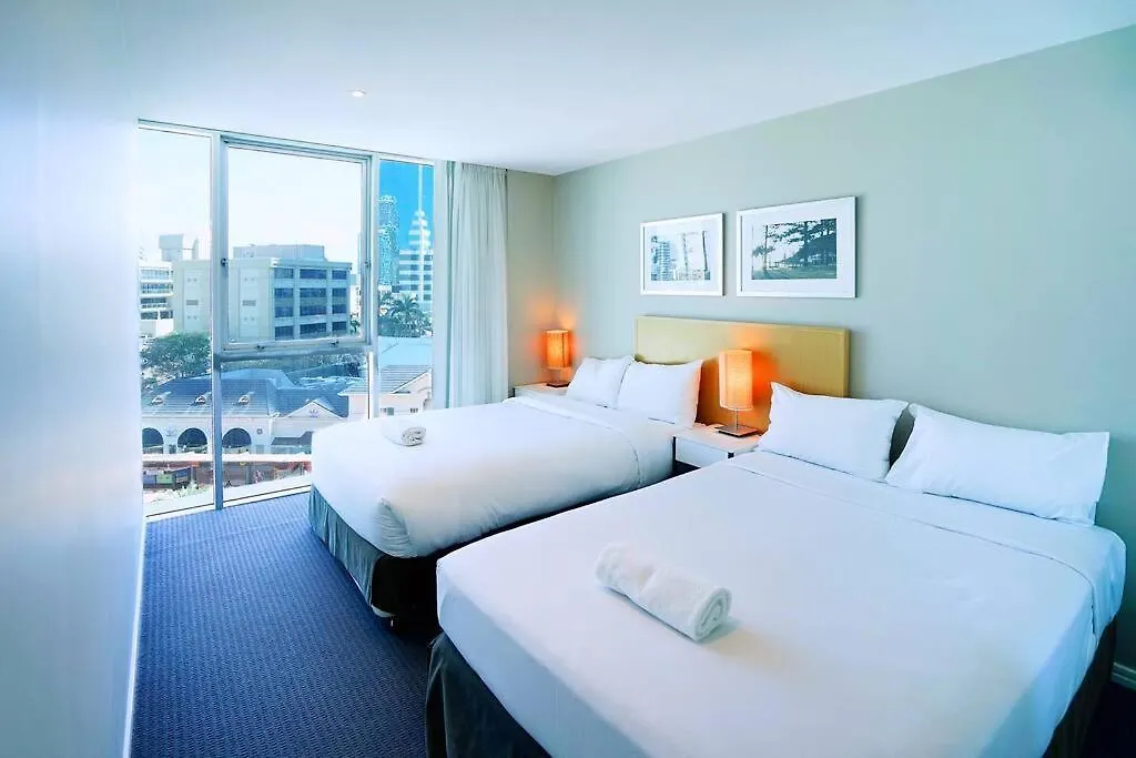 Appartamento Hilton Surfers - 4bd Large Views *
