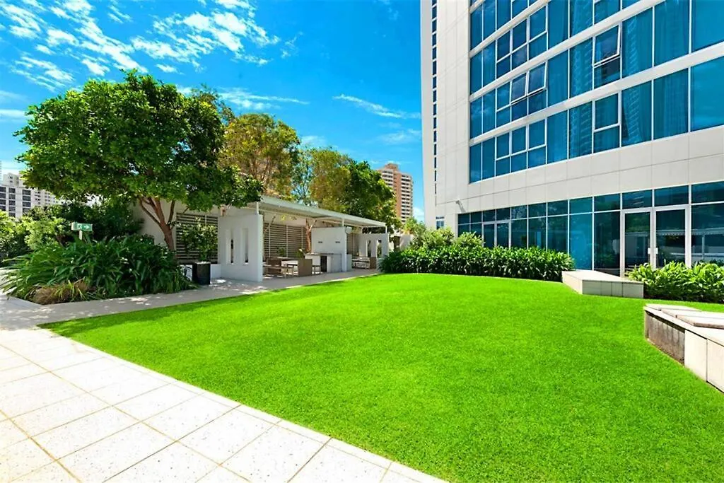Hilton Surfers - 4bd Large Views *