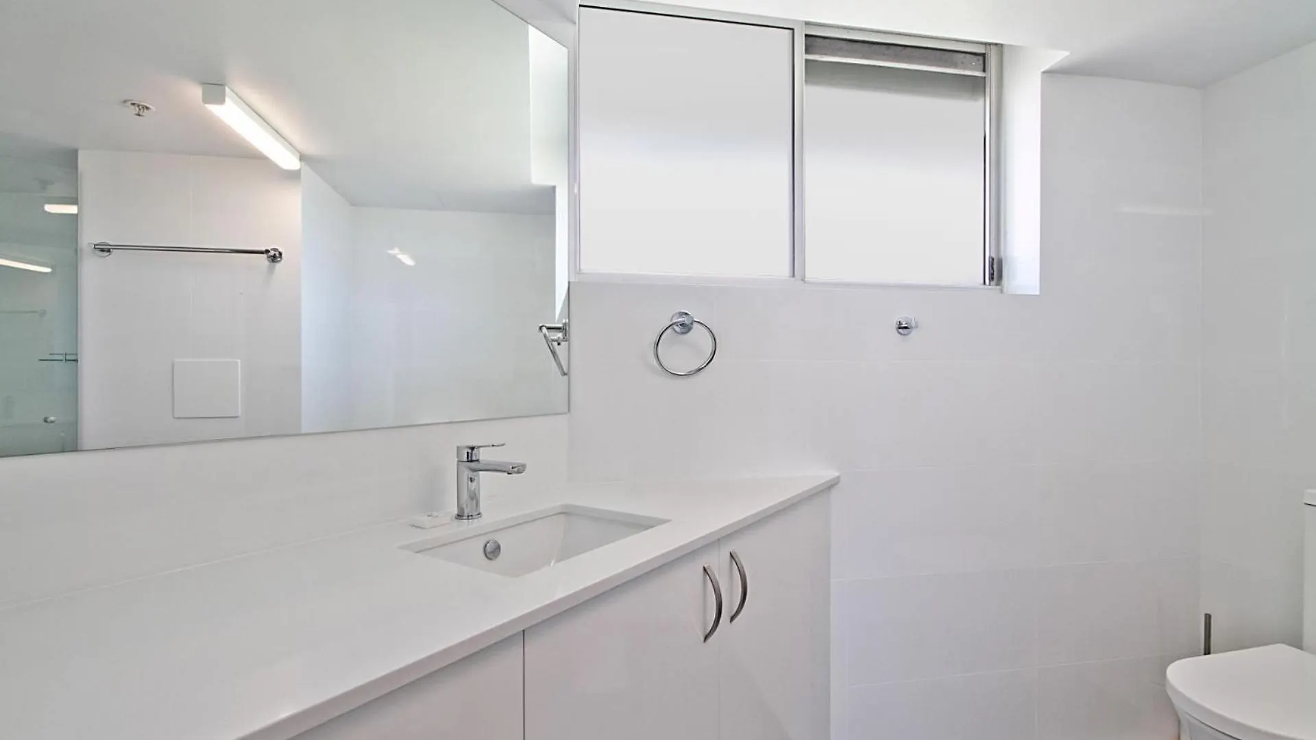 Ocean Plaza Unit 835 Apartment