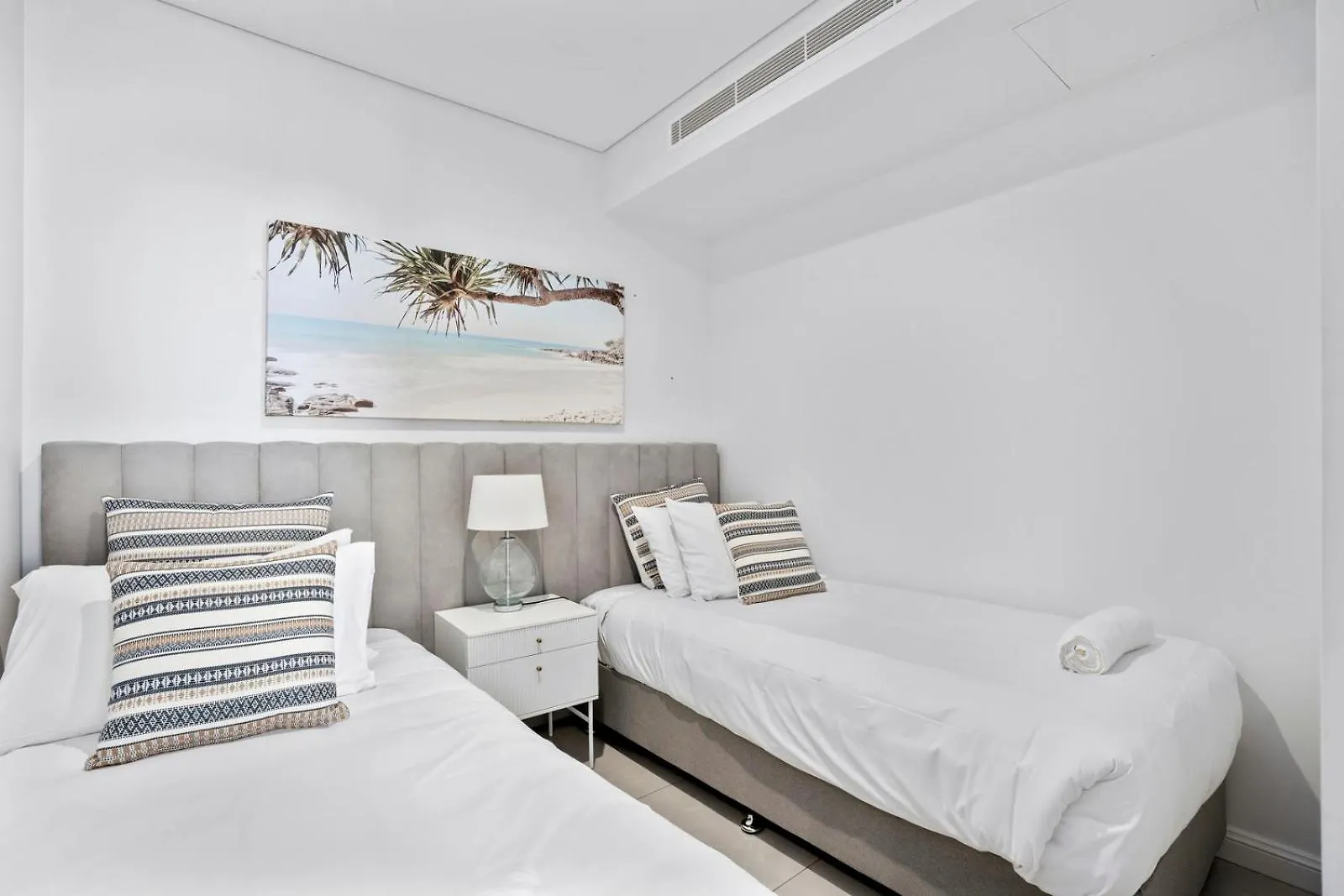 Ocean Surfers Paradise - Gclr *