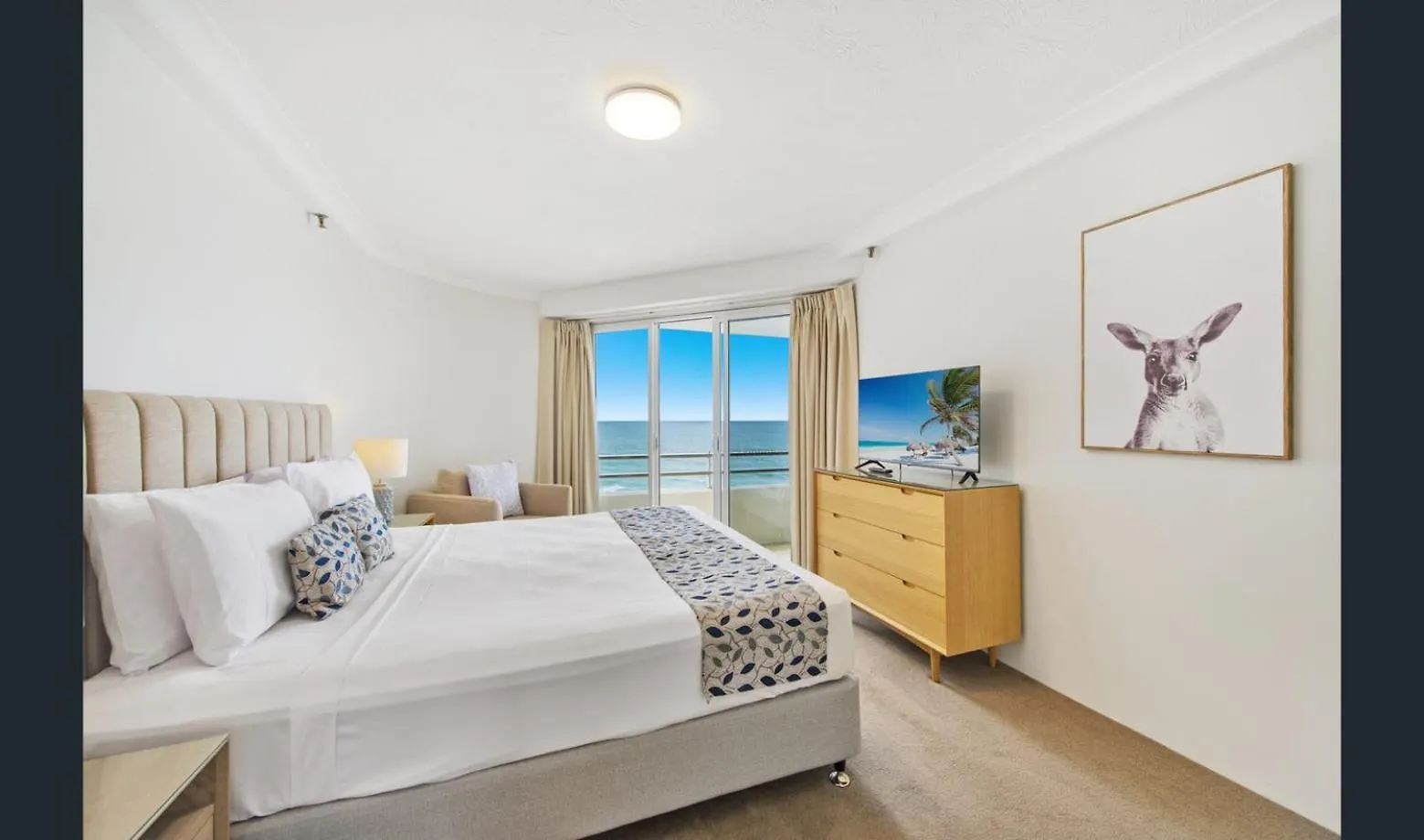 Ξενοδοχείο με διαμερίσματα Zenith Ocean Front 3*
