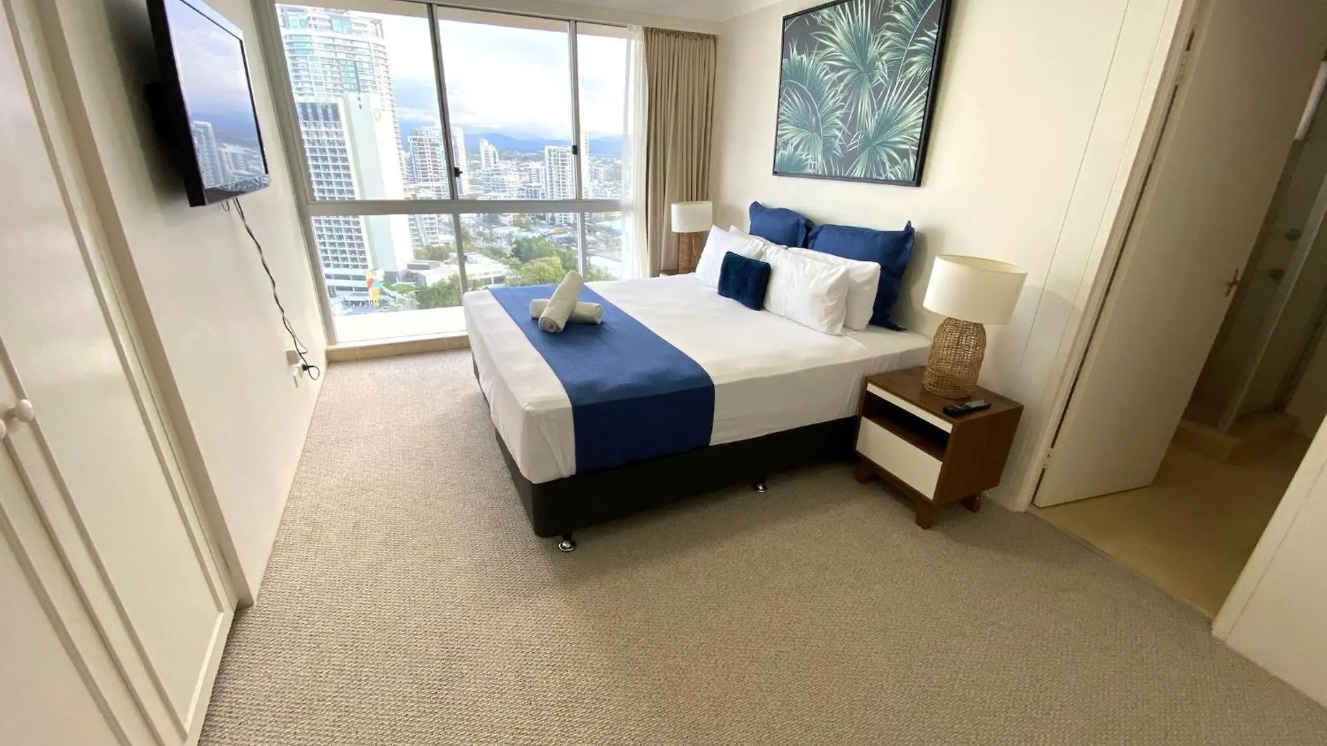 Aparthotel Hi Surf Beachfront