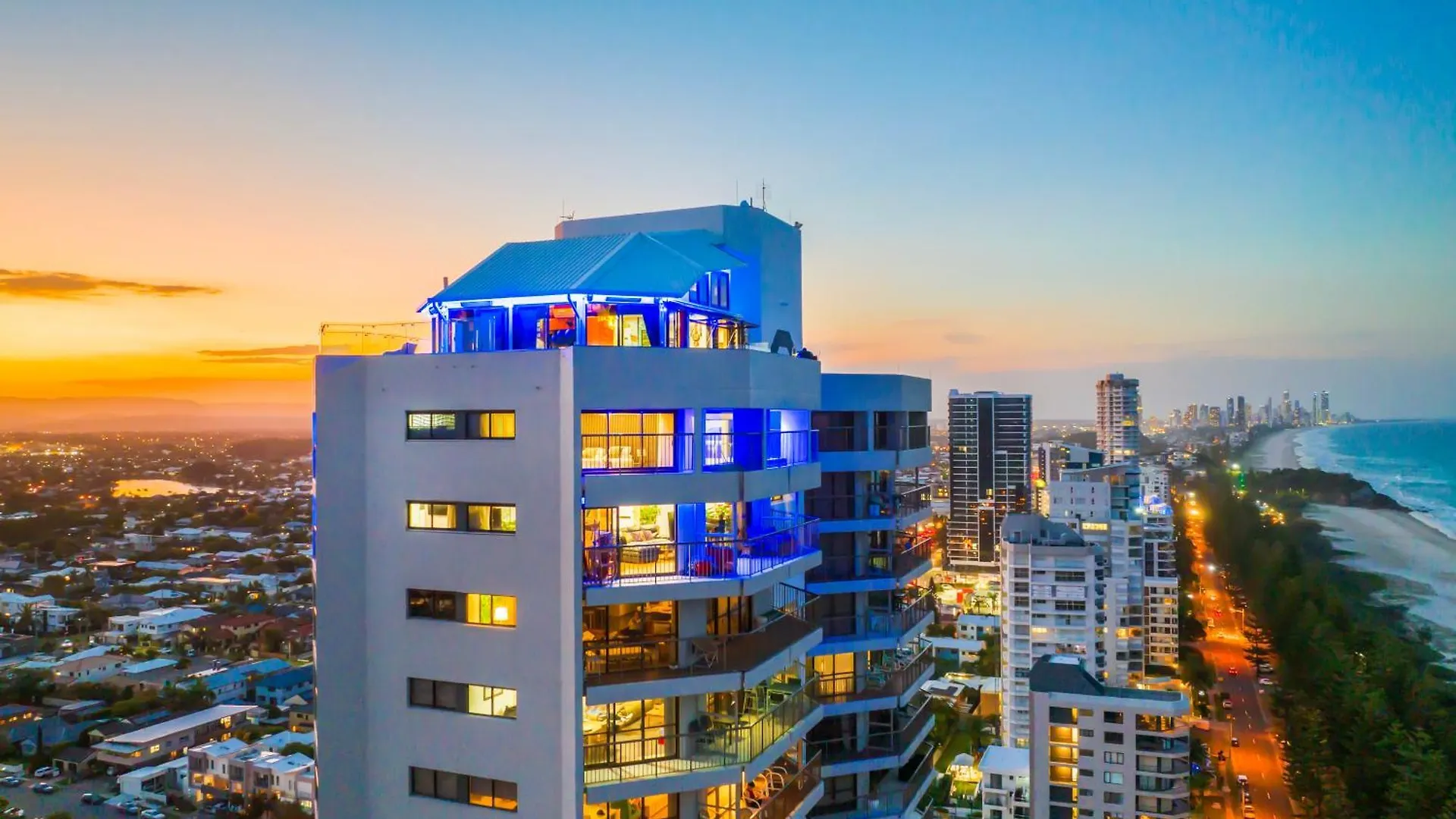 Burleigh Esplanade 4*