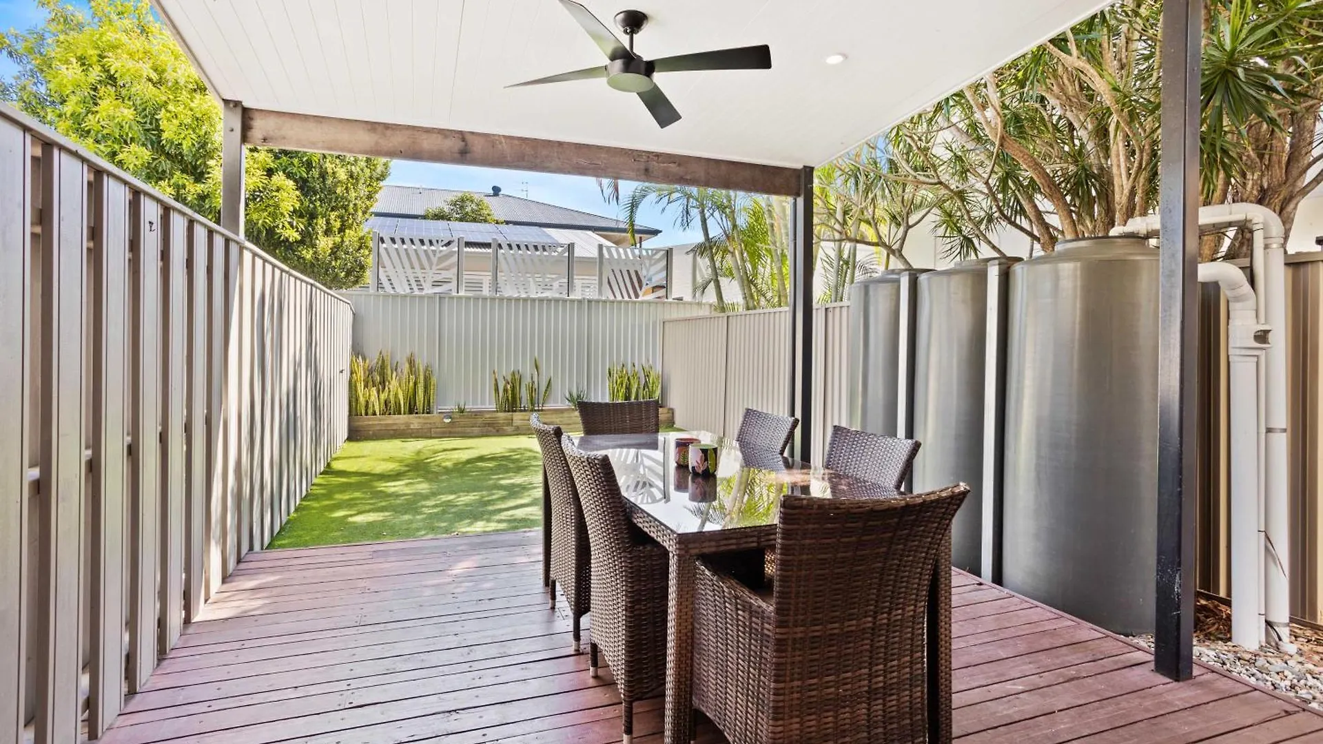 Perfect Palm Townhouse - Hosted By Burleigh Letting *