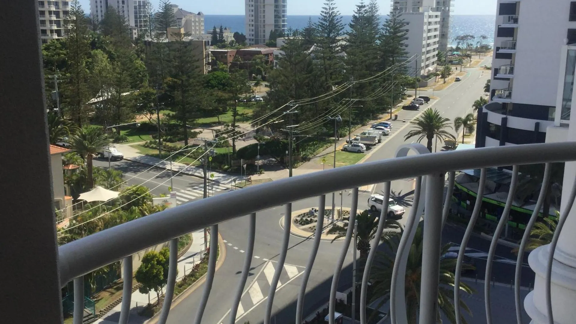 Broadbeach Aparthotel 4*