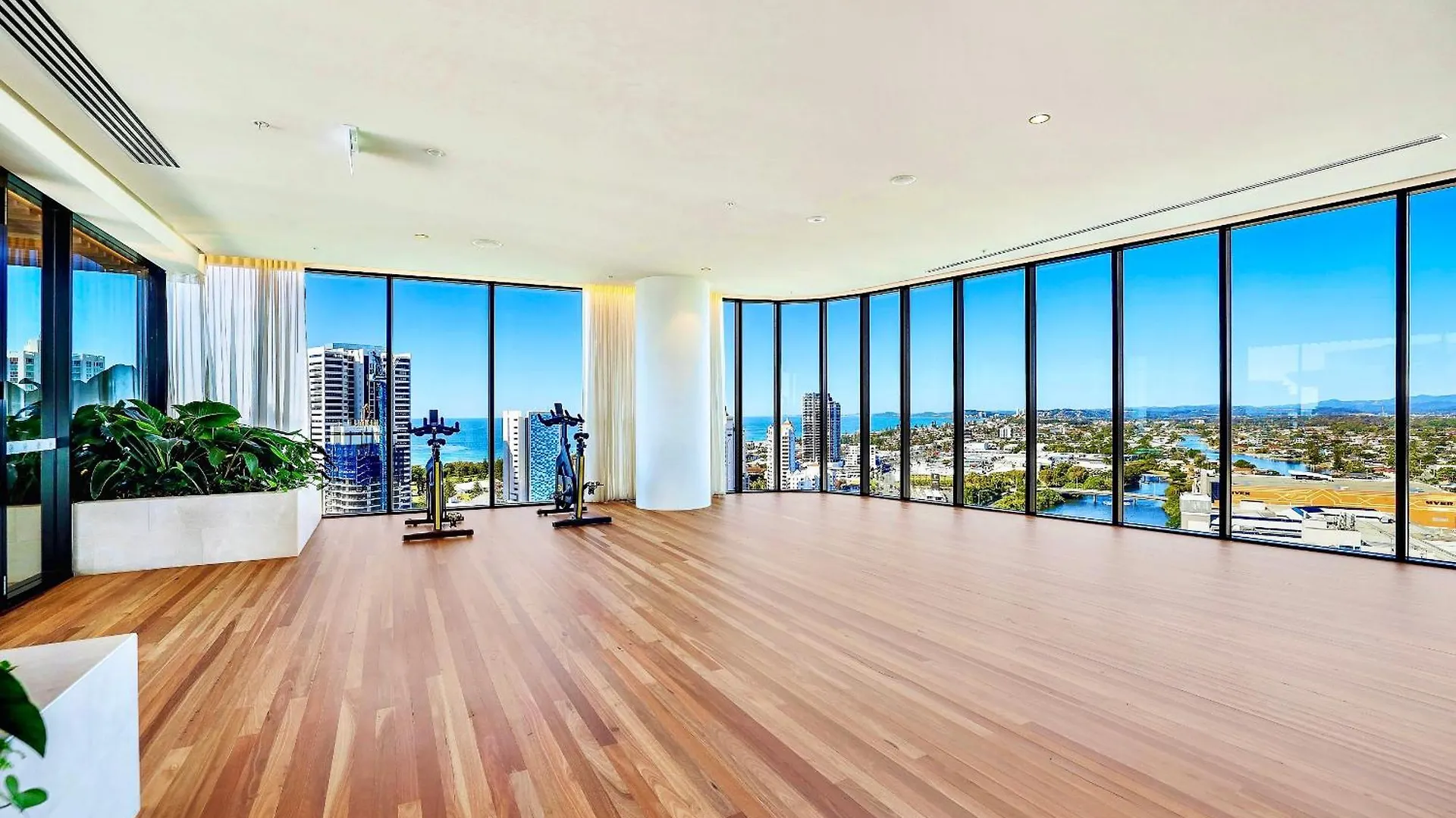 Luxury S Casino Residences Broadbeach - Paradise Gold Coast