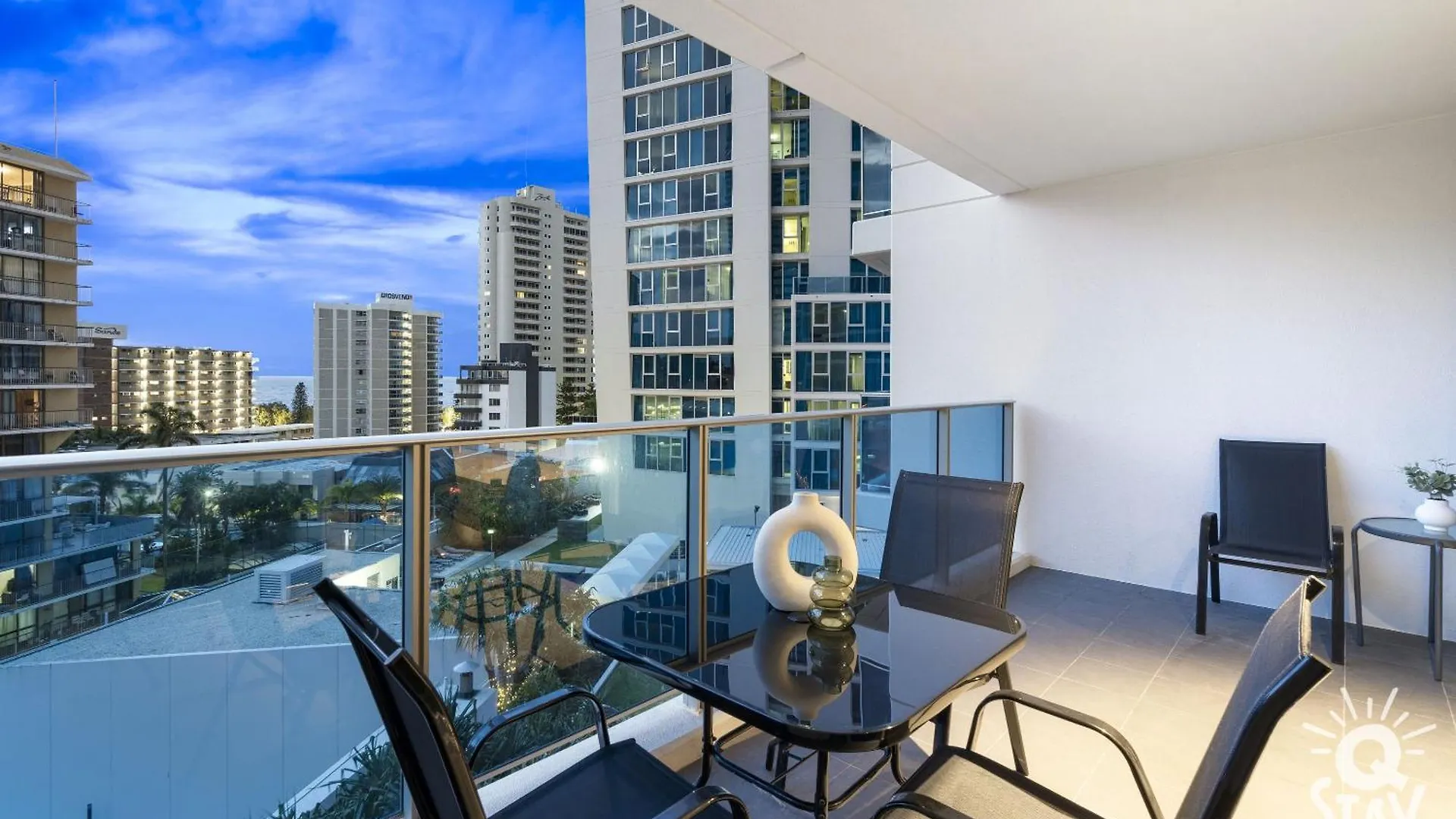 Apartment H Residences - Qstay