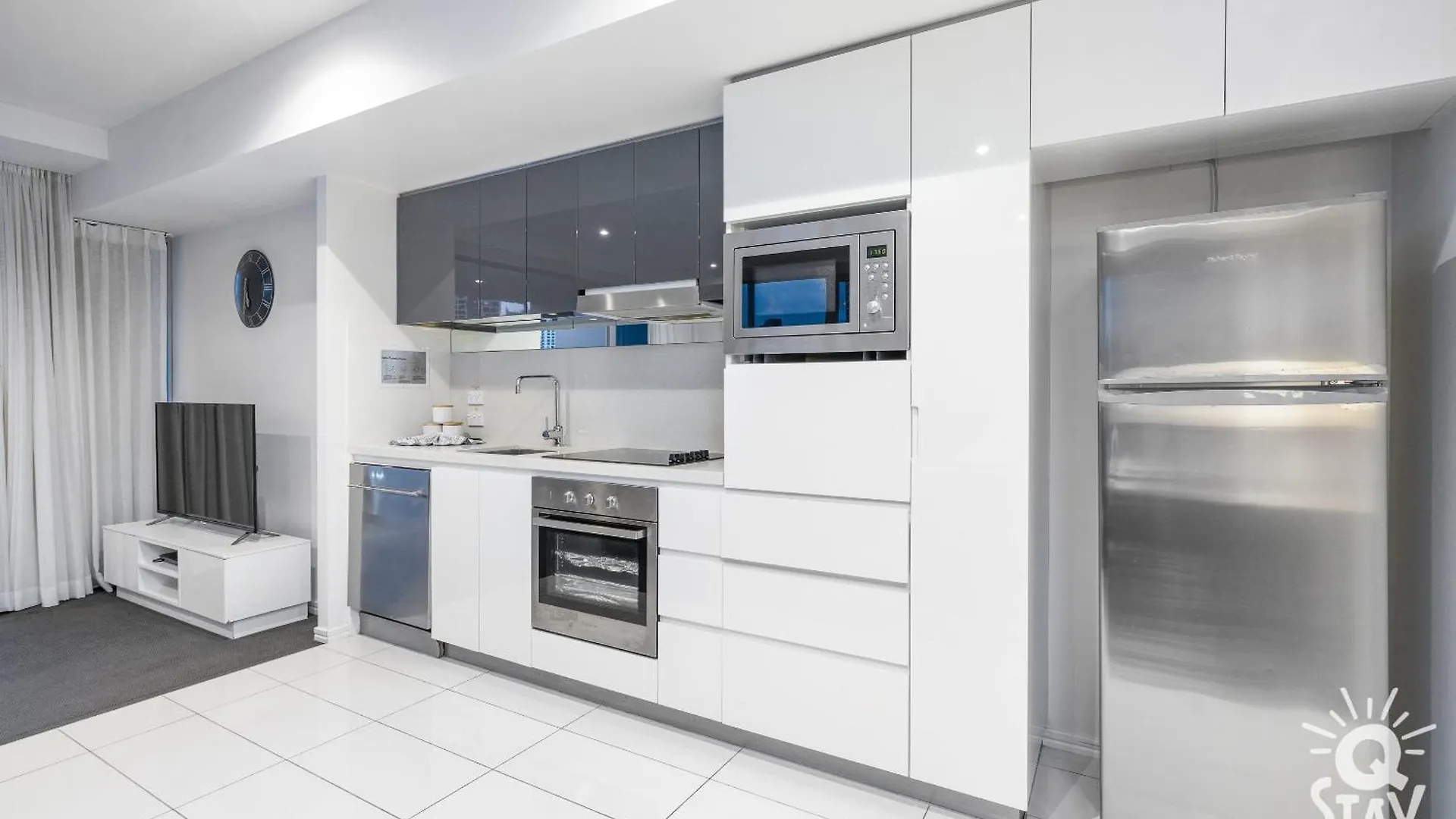 H Residences - Qstay Apartment *