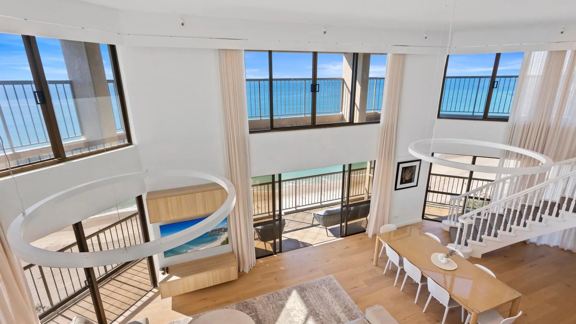 Burleigh Esplanade 4* Gold Coast