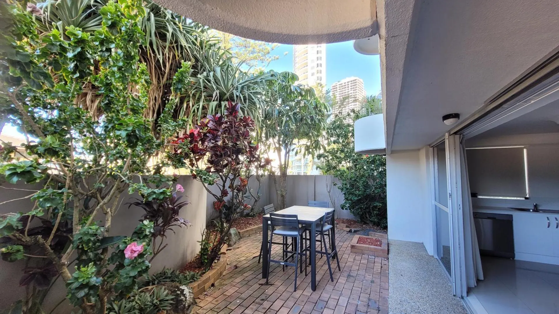 Surfers Aparthotel Gold Coast