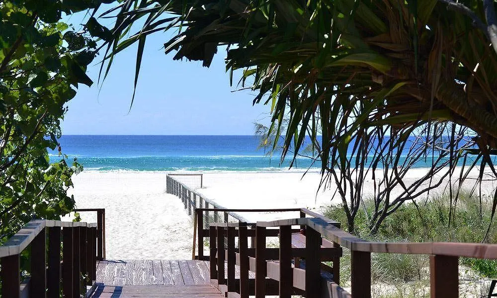 La Costa Beachside 3*