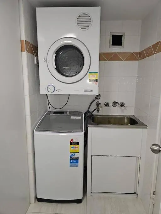 Surfers Paradise 2 Bedroom Orchid Ave Gold Coast