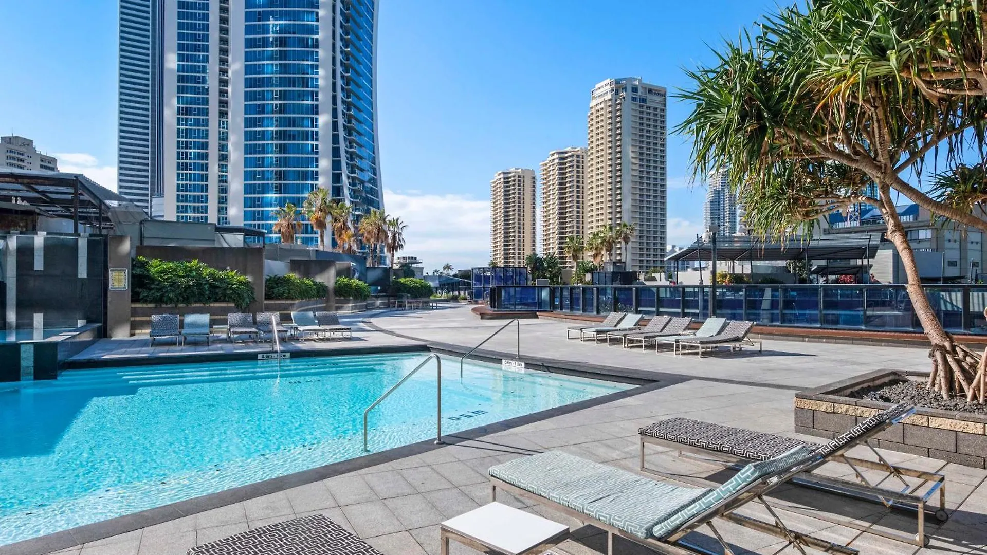 Apartament Self-contained At Circle On Cavill - Privately Managed - Wow *