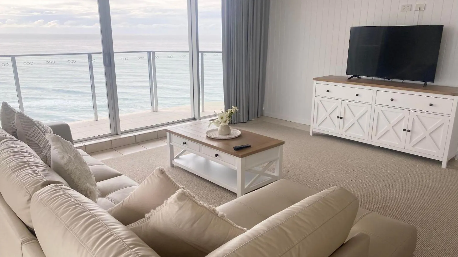 Aparthotel Hi Surf Beachfront Gold Coast