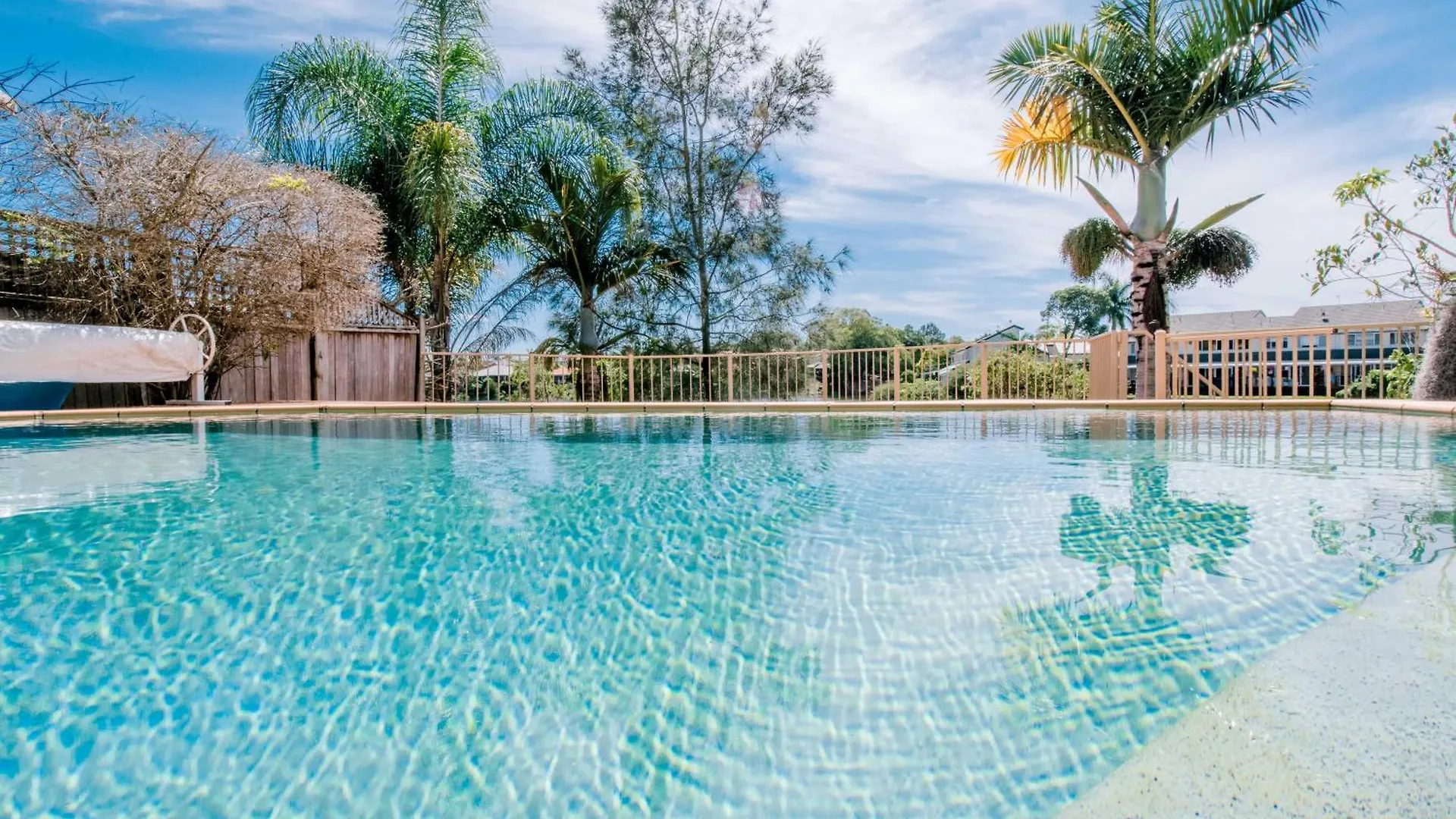 Peaceful Waterfront * Gold Coast