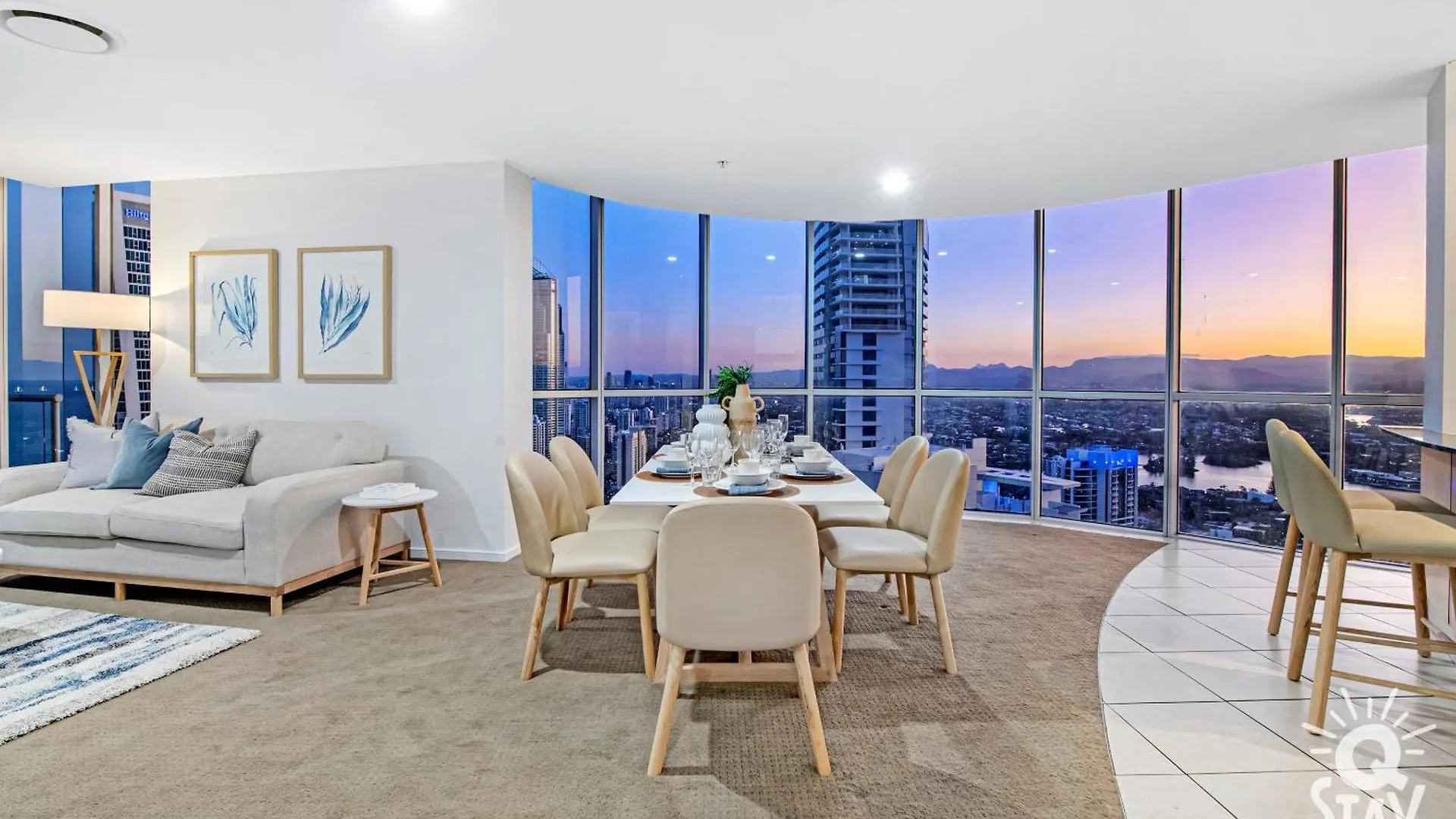 Chevron Renaissance Surfers Paradise Mid Week Madness Deal - Q Gold Coast