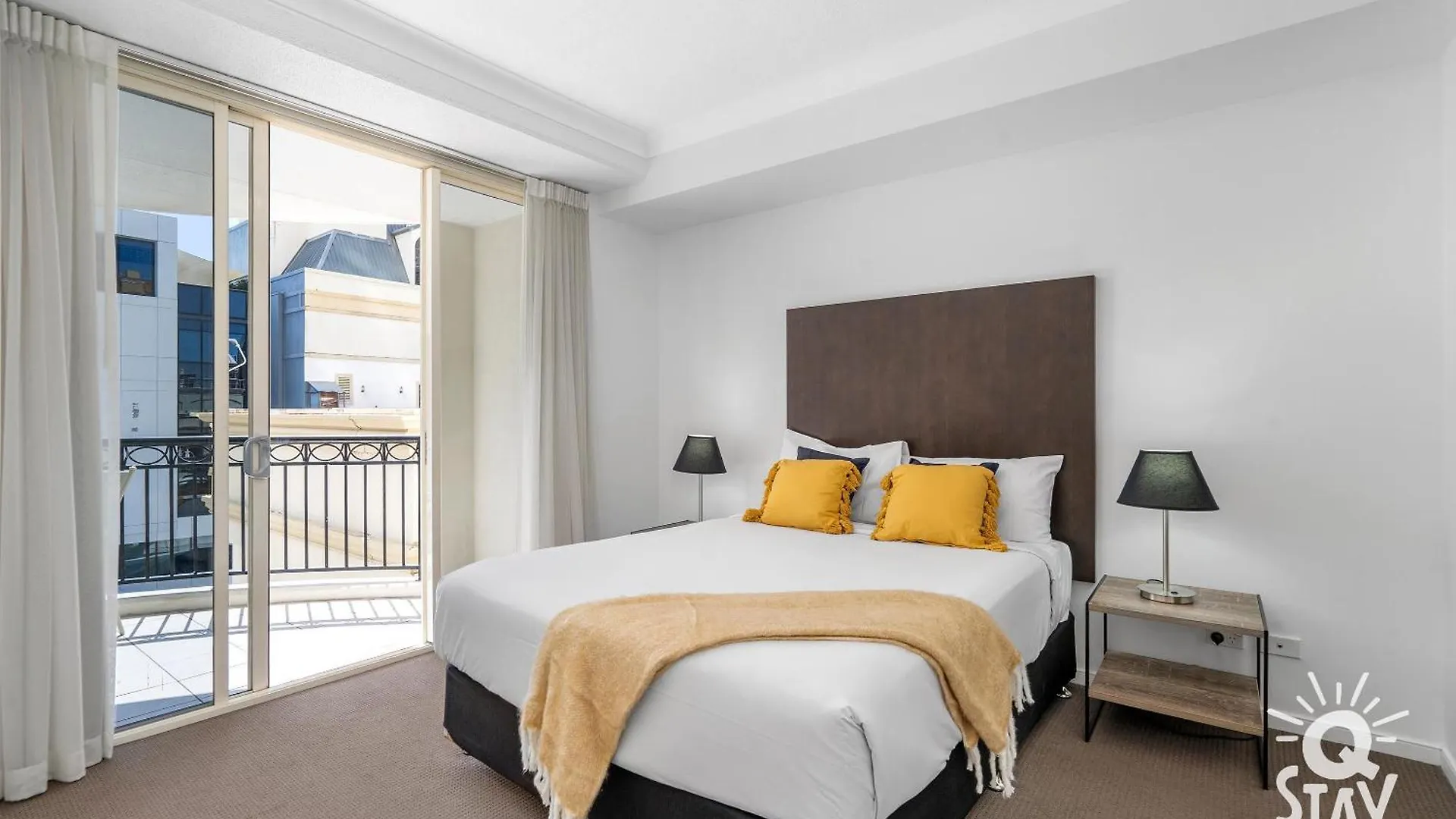 Appartamento Chevron Renaissance Surfers Paradise Mid Week Madness Deal - Q *