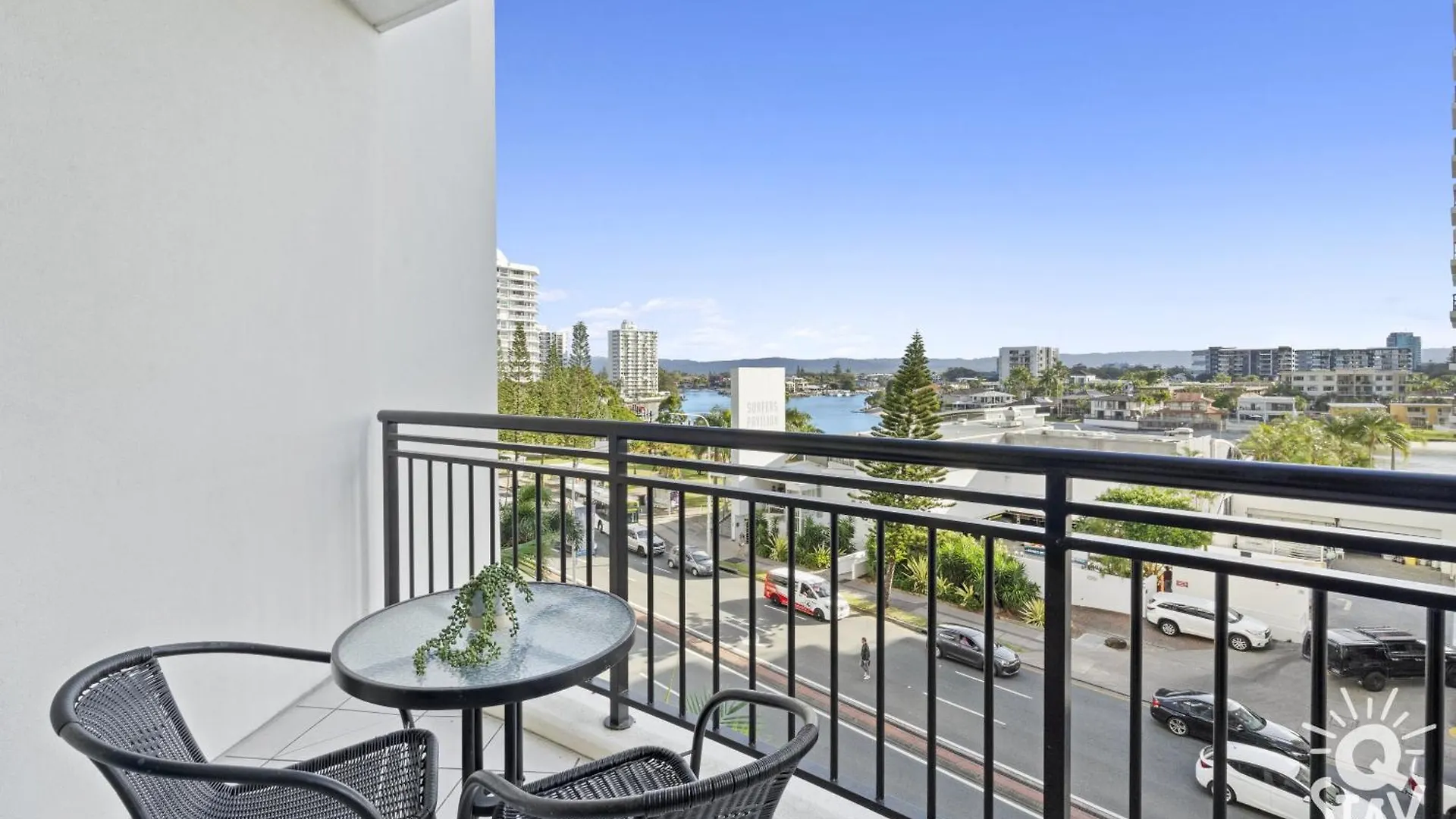 Appartamento Chevron Renaissance Surfers Paradise Mid Week Madness Deal - Q *