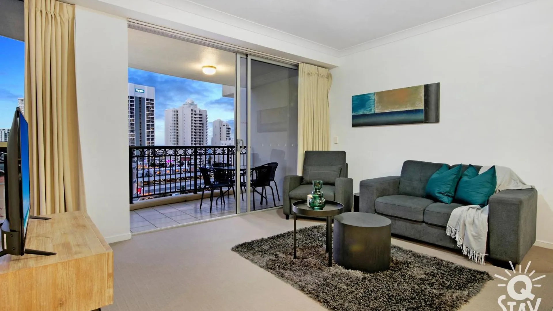 Appartamento Chevron Renaissance Surfers Paradise Mid Week Madness Deal - Q Gold Coast