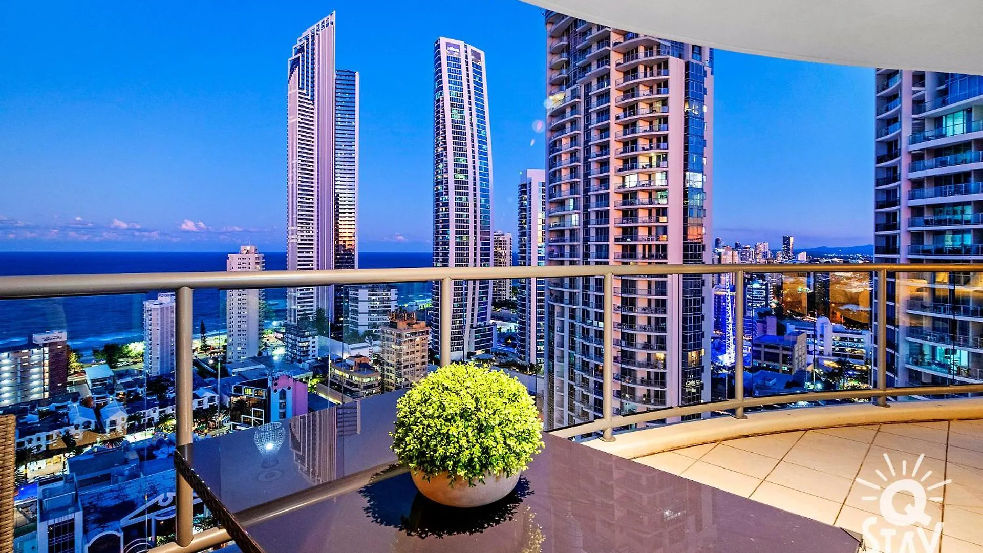 Appartamento Chevron Renaissance Surfers Paradise Mid Week Madness Deal - Q