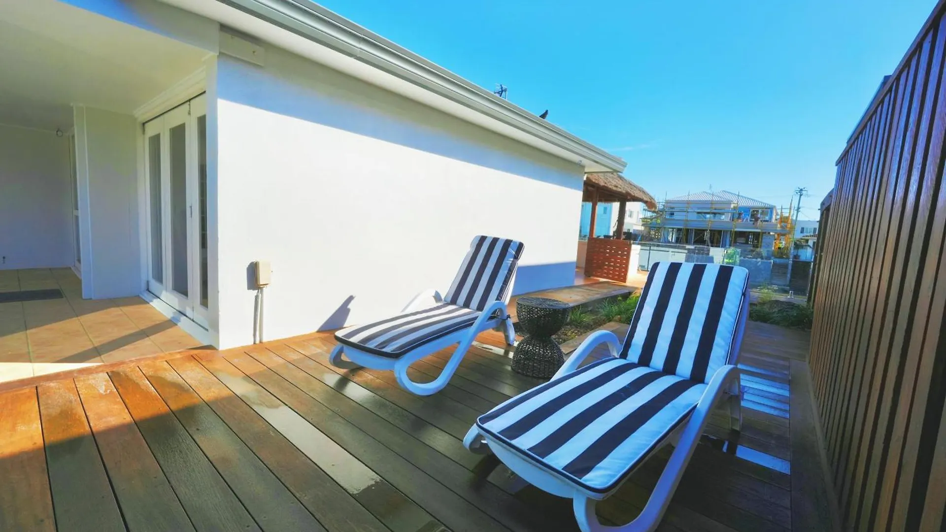 Villa Broadbeach Casa Waterfront With Pier-enjoy Fishing On Vacation Gold Coast