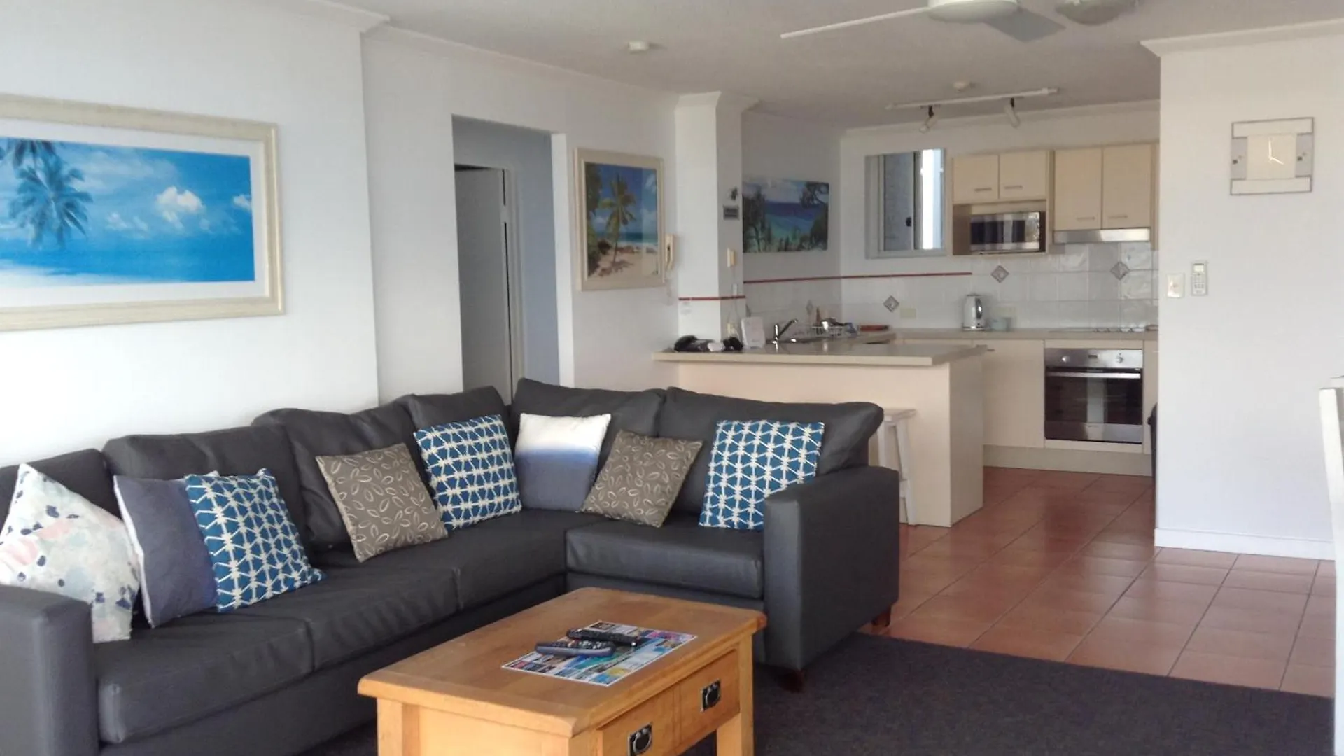 Pacific Surf Absolute Beachfront Aparthotel Gold Coast